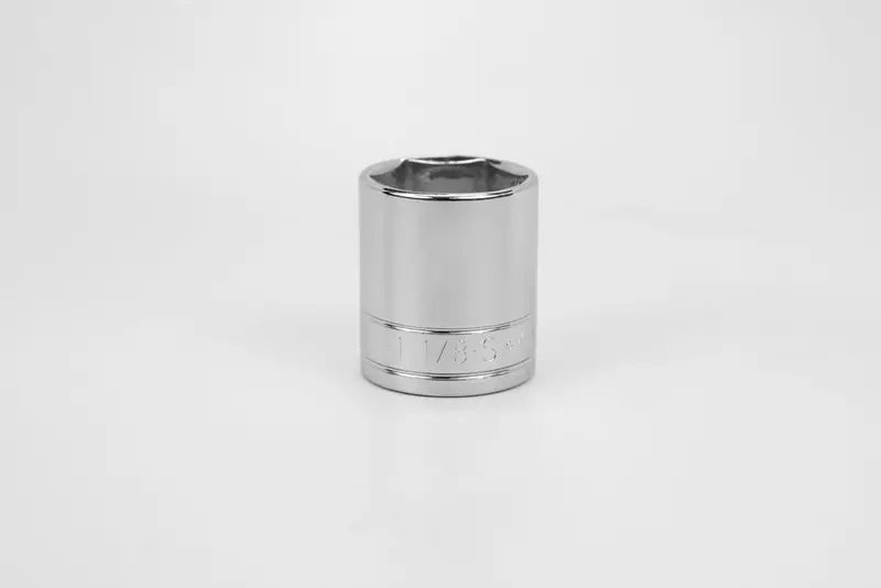 1-1/8″ 6-Point Standard Chrome Socket — 1/2″ Drive