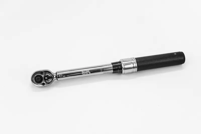 1/4-Inch Drive Micrometer Torque Wrench — Adjustable 20–150 In-Lbs