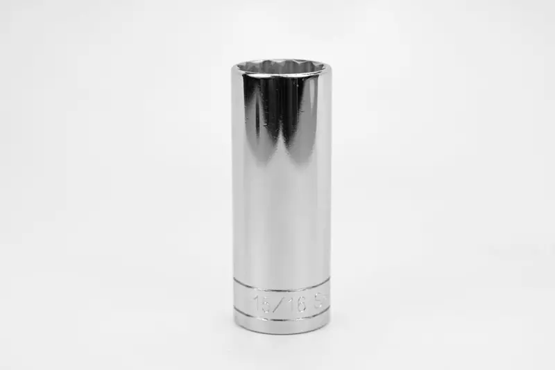 15/16-Inch 1/2-Inch Drive 12-Point Deep Chrome Socket