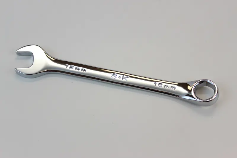 15 mm 12-Point Metric Combination Chrome Wrench – Ergonomic Box & Open-End Wrench