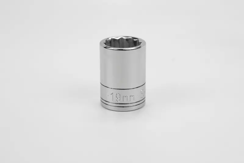 19 mm Standard Chrome Socket – 1/2-Inch Drive, 12-Point Metric