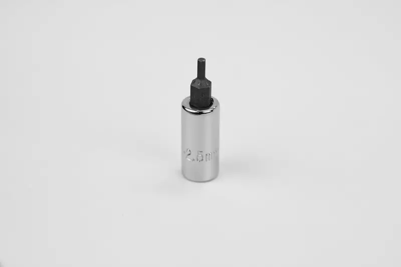 2.5 mm Hex Bit – 1/4″ Drive Chrome Socket