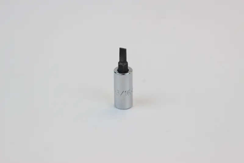 3/16″ Slotted Screwdriver Bit – 1/4″ Hex Drive Chrome Socket