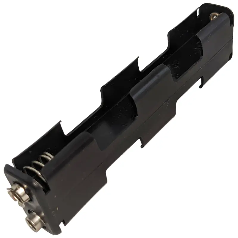4-AA Battery Holder – Plastic Enclosure with Snap Connector (4.40″ × 0.66″ × 1.00″)