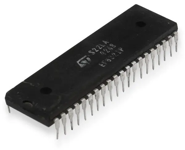 40-Pin Peripheral Interface Adapter (PIA) IC