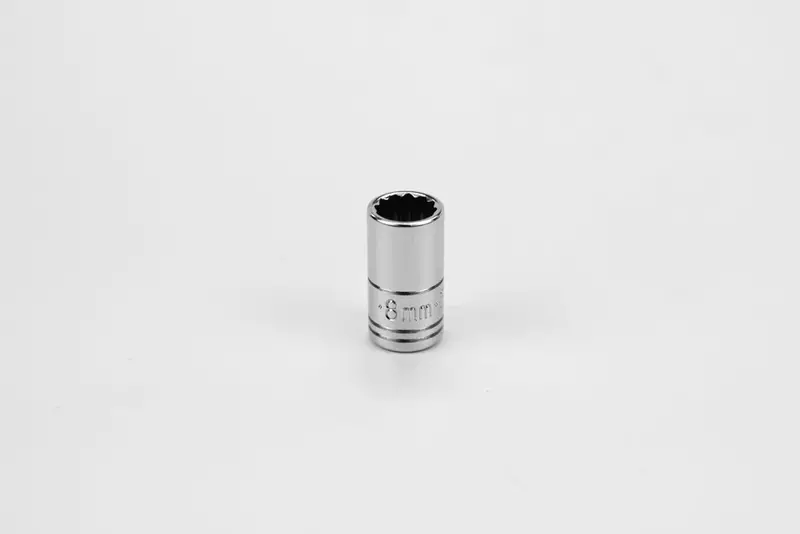 8 mm 12-Point Metric Chrome Socket – 1/4″ Drive